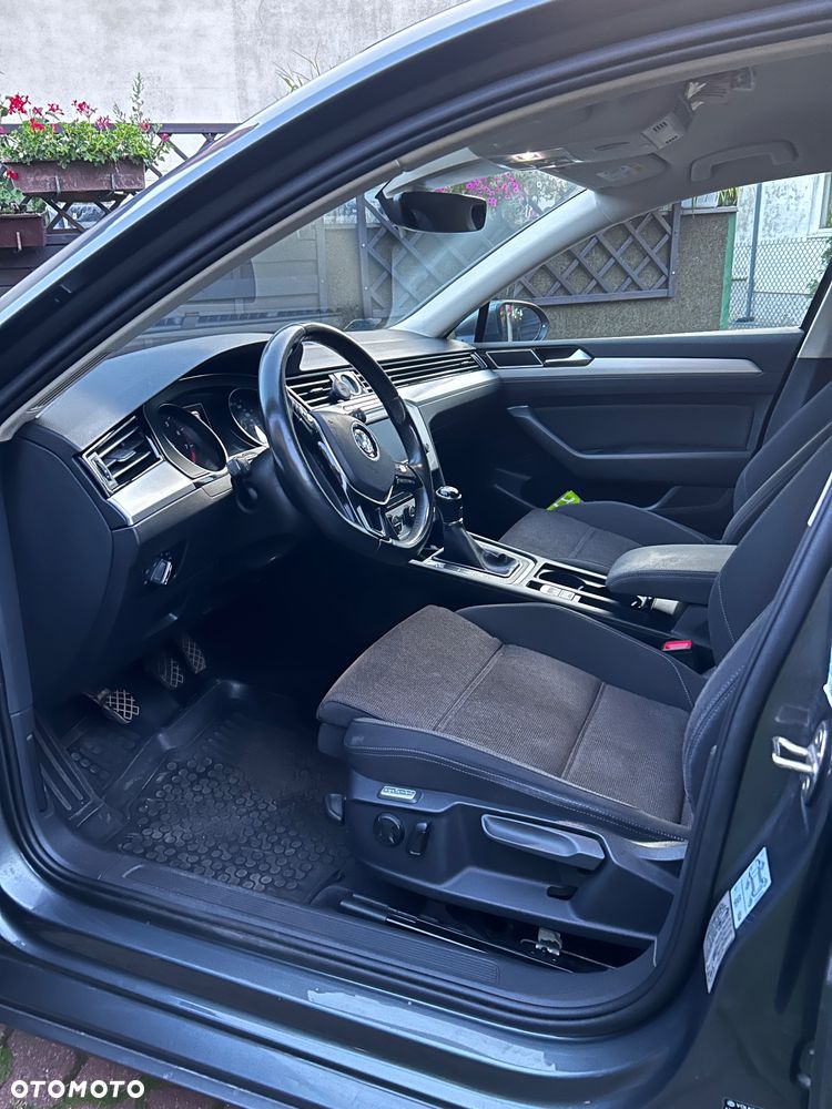 Volkswagen Passat 1.8 TSI BMT Comfortline - 8