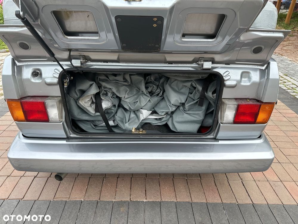 Volkswagen Golf - 16