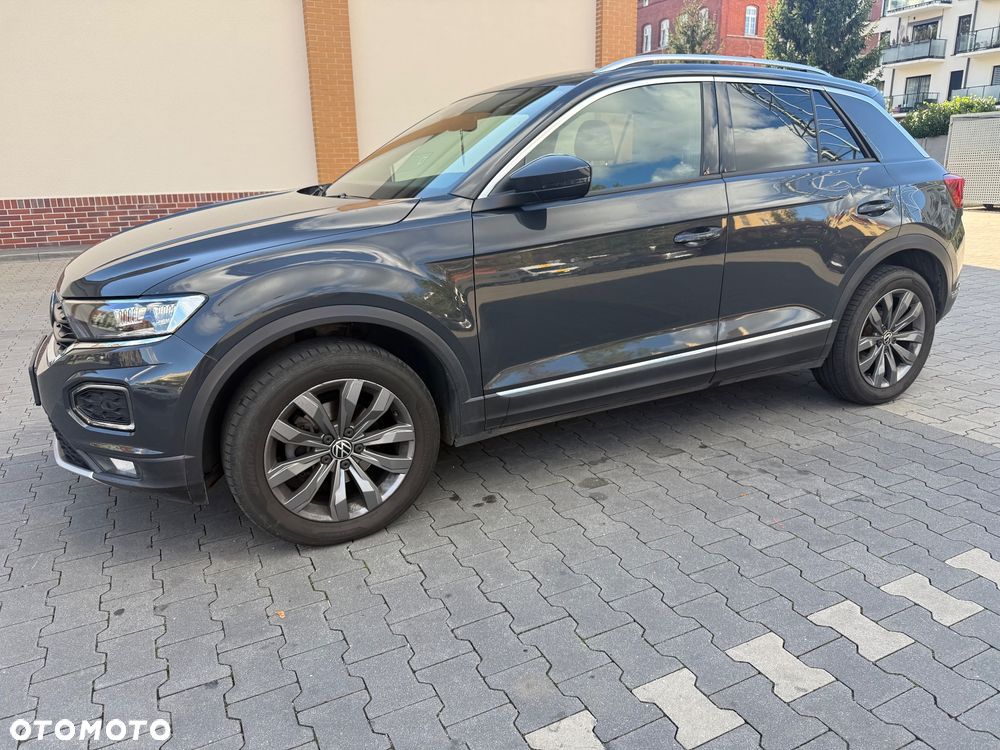 Volkswagen T-Roc 2021 photo 2