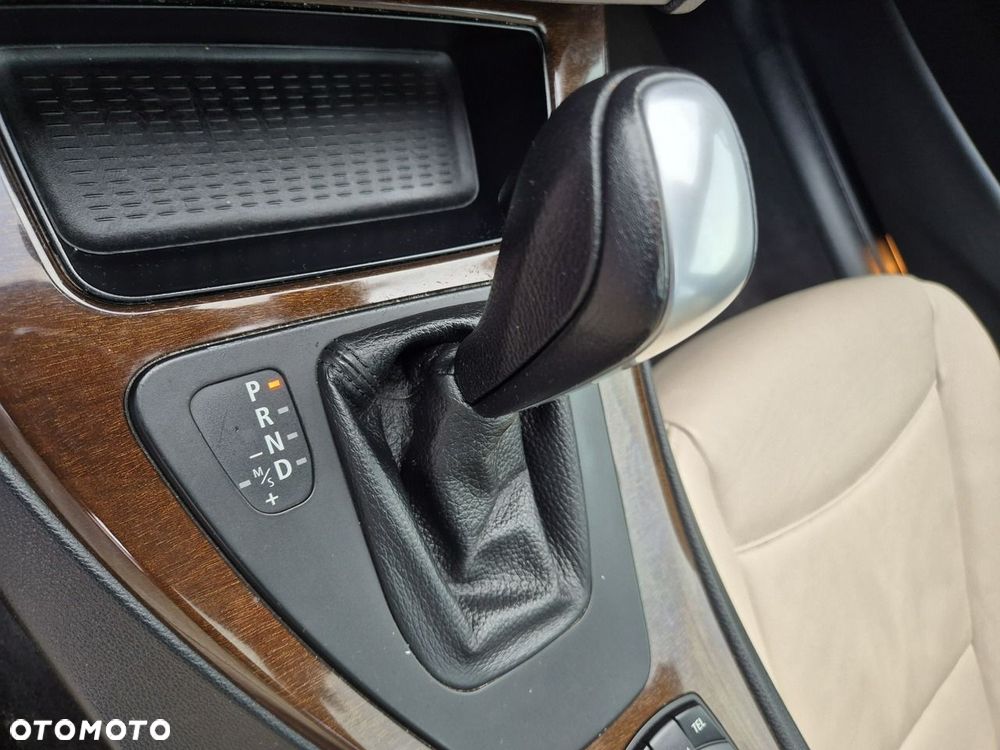 BMW Seria 3 - 36