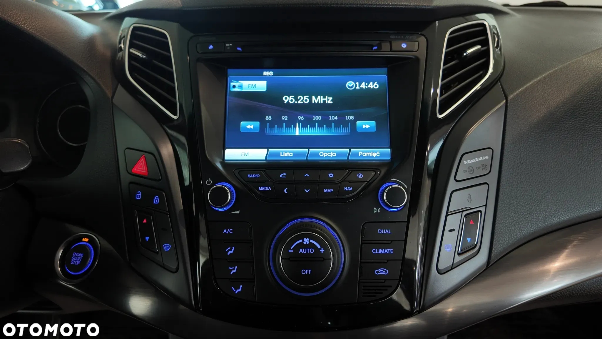 Hyundai i40 Kombi 1.7 CRDi DCT Premium - 25