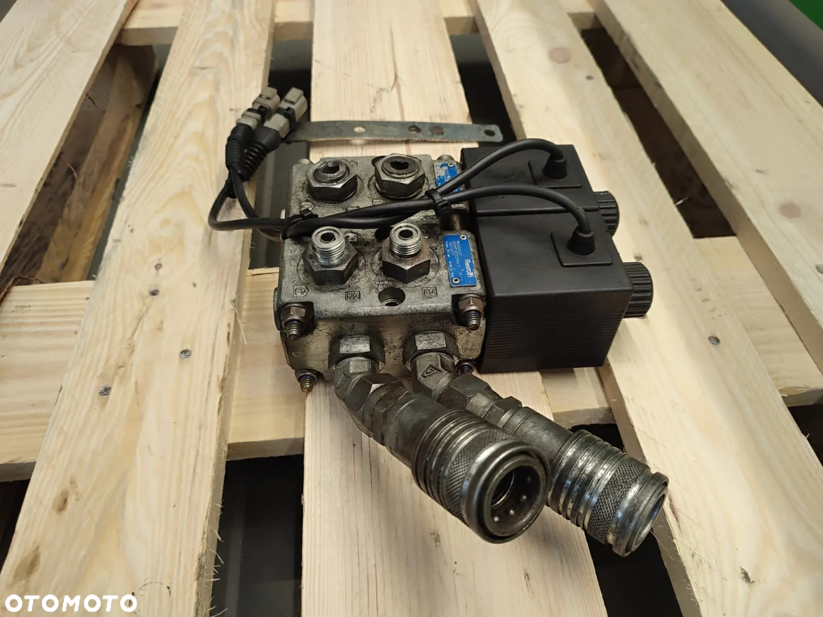 ELEKTROZAWÓR R933000025 BOSCH REXROTH 1001104477 JLG - 5