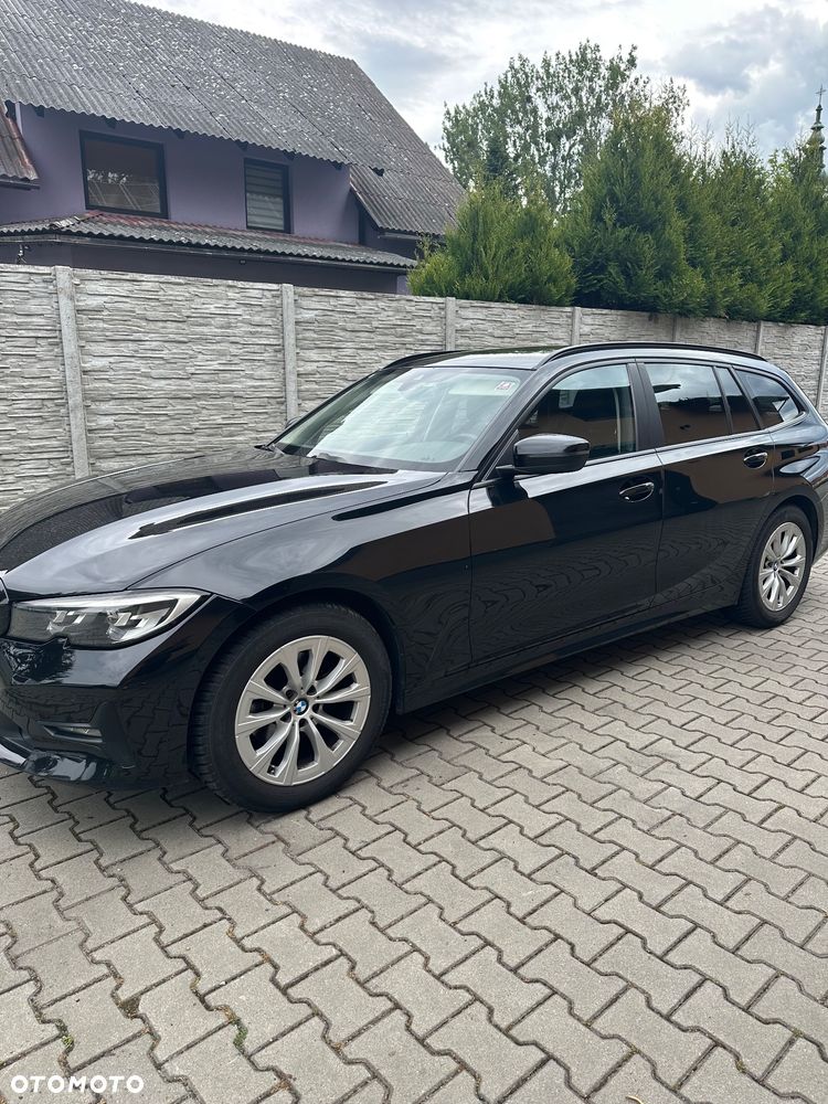 BMW Seria 3 320d xDrive Sport Line Shadow - 4