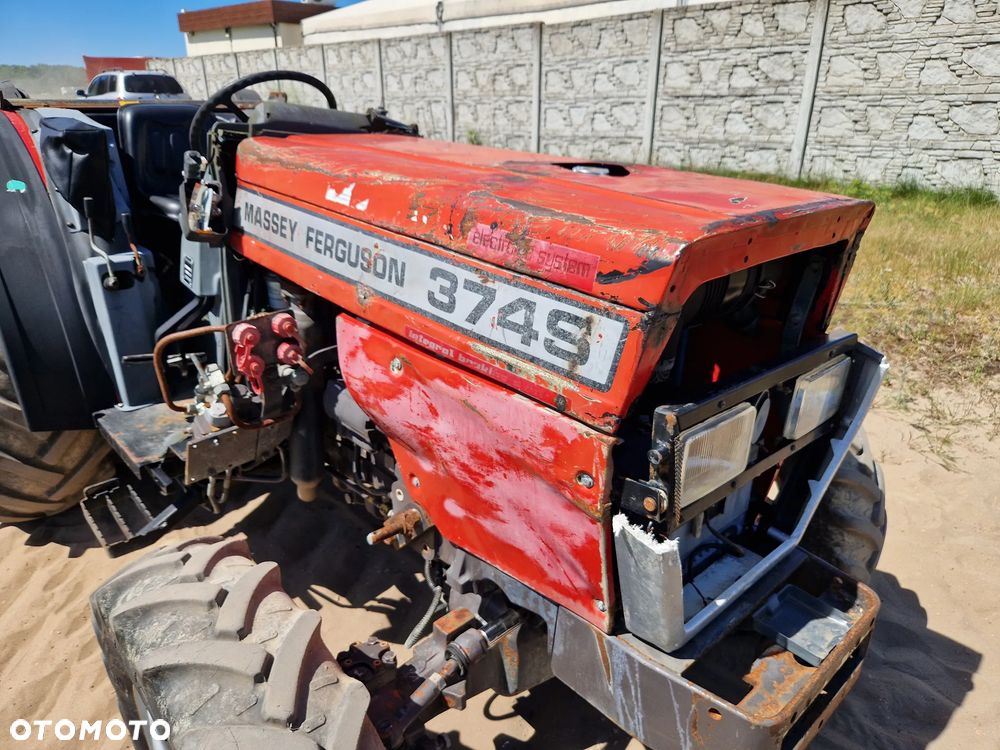 Massey Ferguson 374S 374 Bez Kabiny 70 Koni Perkins 4x4 podobny do  MF 390, Landini 7550, McCormick 745, Same Frutteto 75, Lamborghini Grand Prix 75, Deutz Agroplus 75, New Holland TN75F, Zetor 7245 - 13