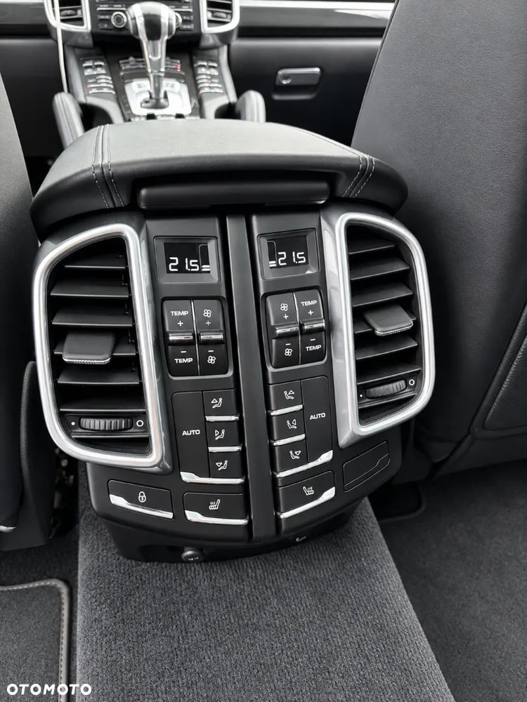 Porsche Cayenne S Diesel - 15