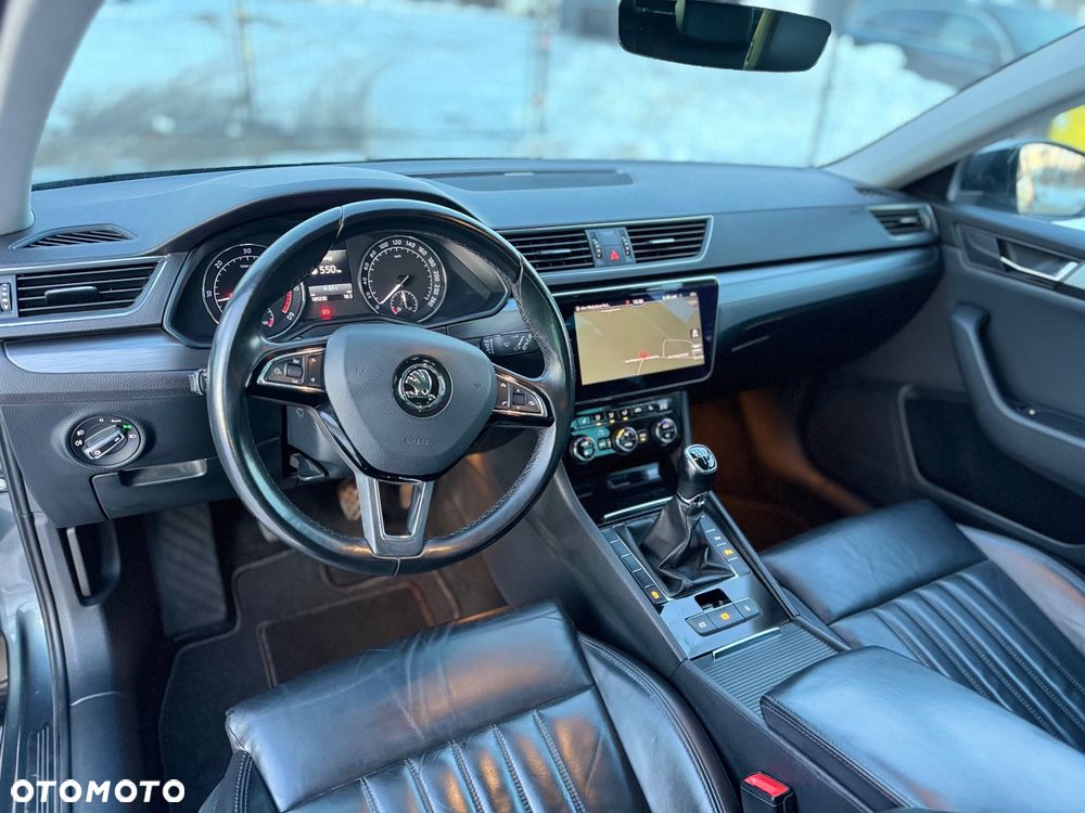 Skoda Superb 1.6 TDI Ambition - 11