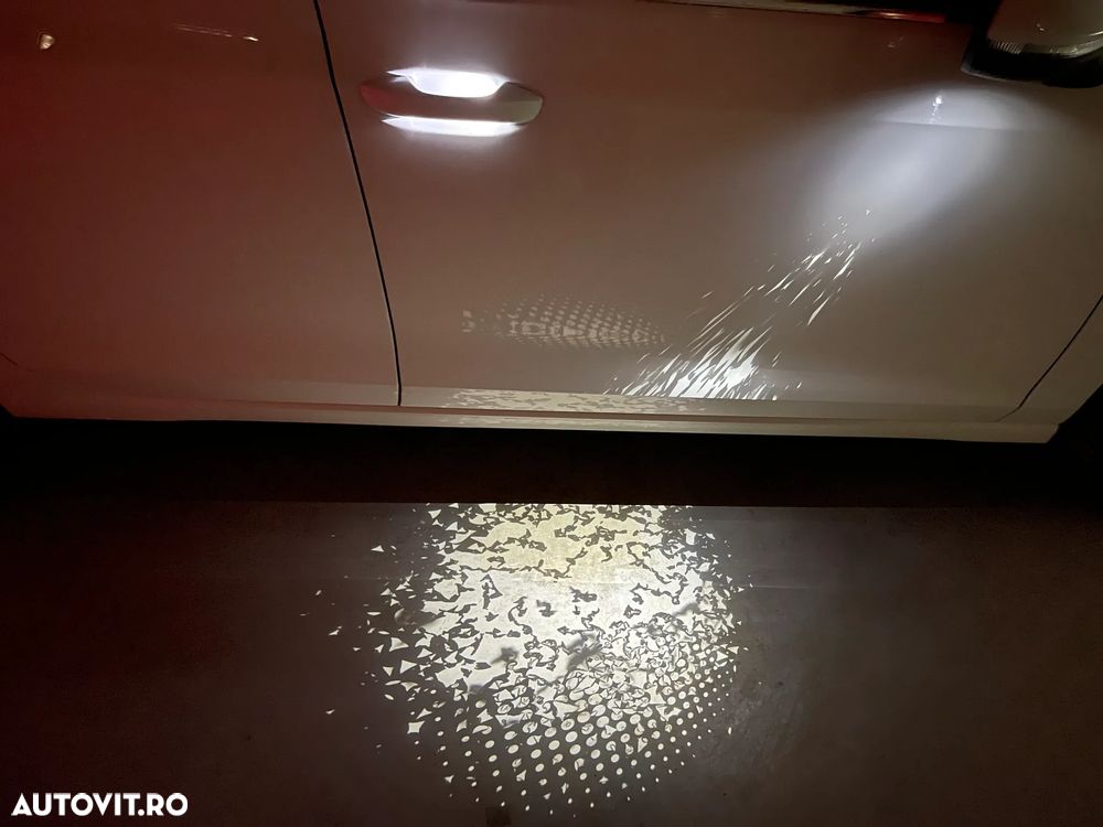 Volkswagen Golf 2.0 TDI DSG Highline - 27