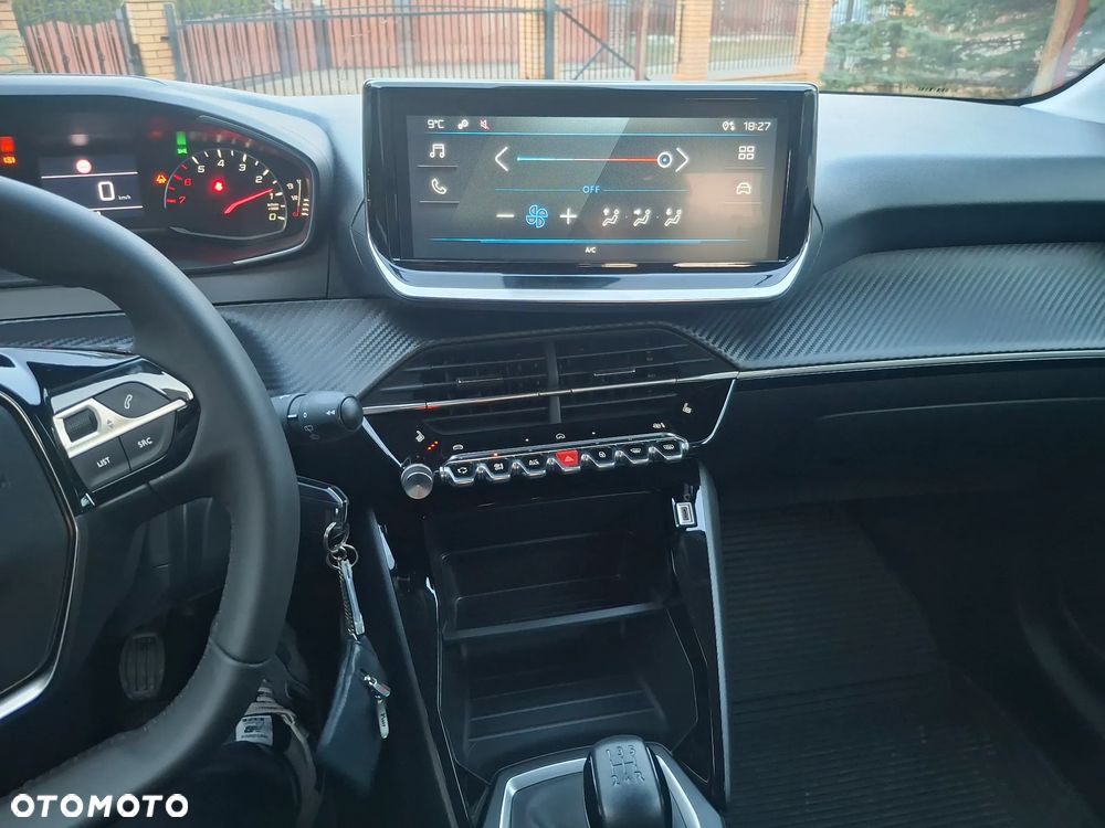 Peugeot 208 1.2 PureTech Style S&S - 8