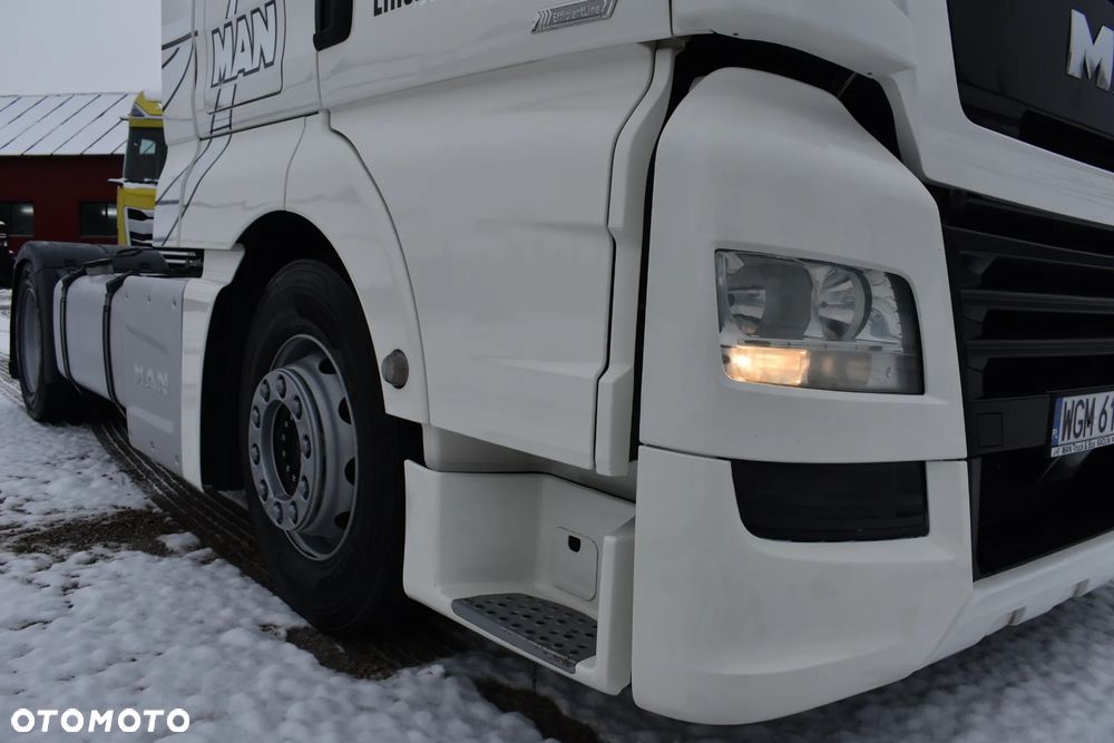 MAN 18 460 Low Deck - 12