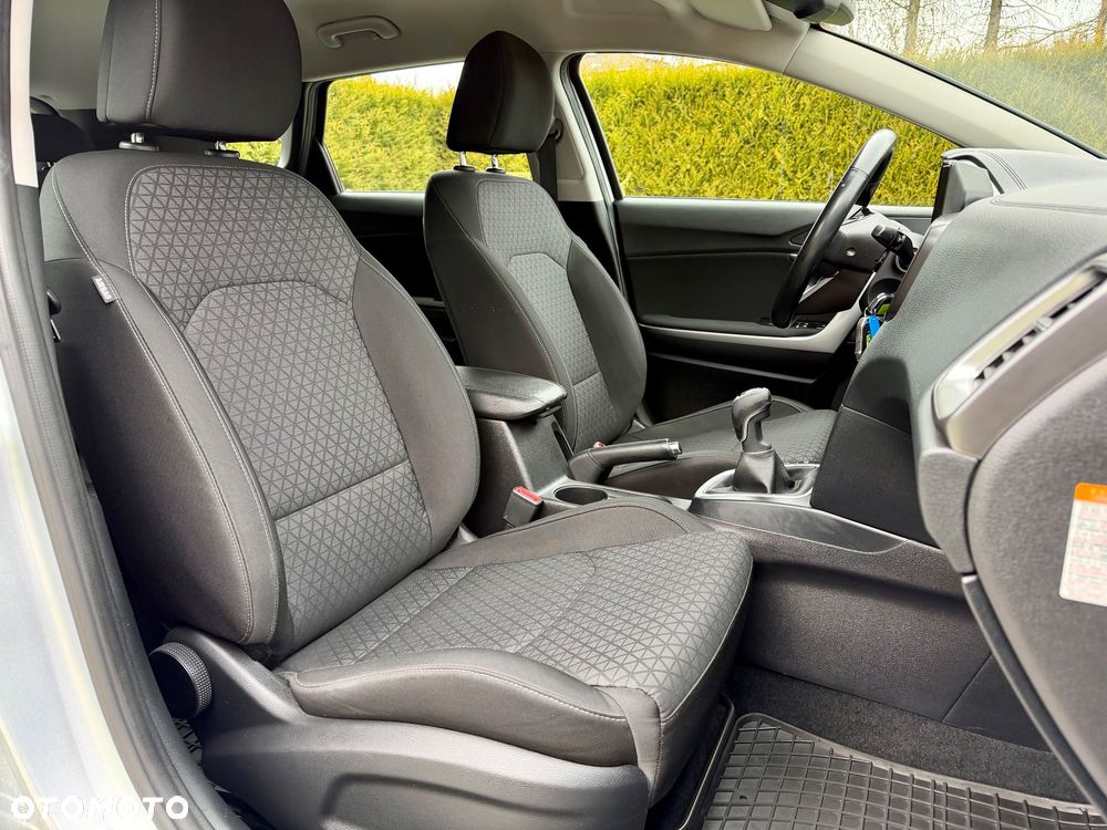 Kia Ceed 1.6 CRDi SCR M - 13