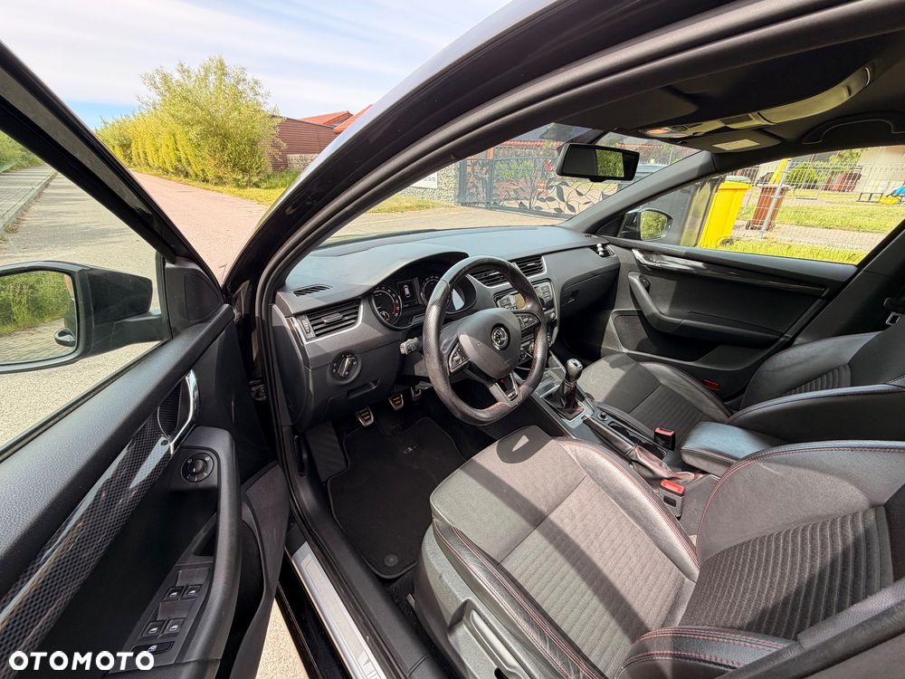 Skoda Octavia 2.0 TDI RS - 8