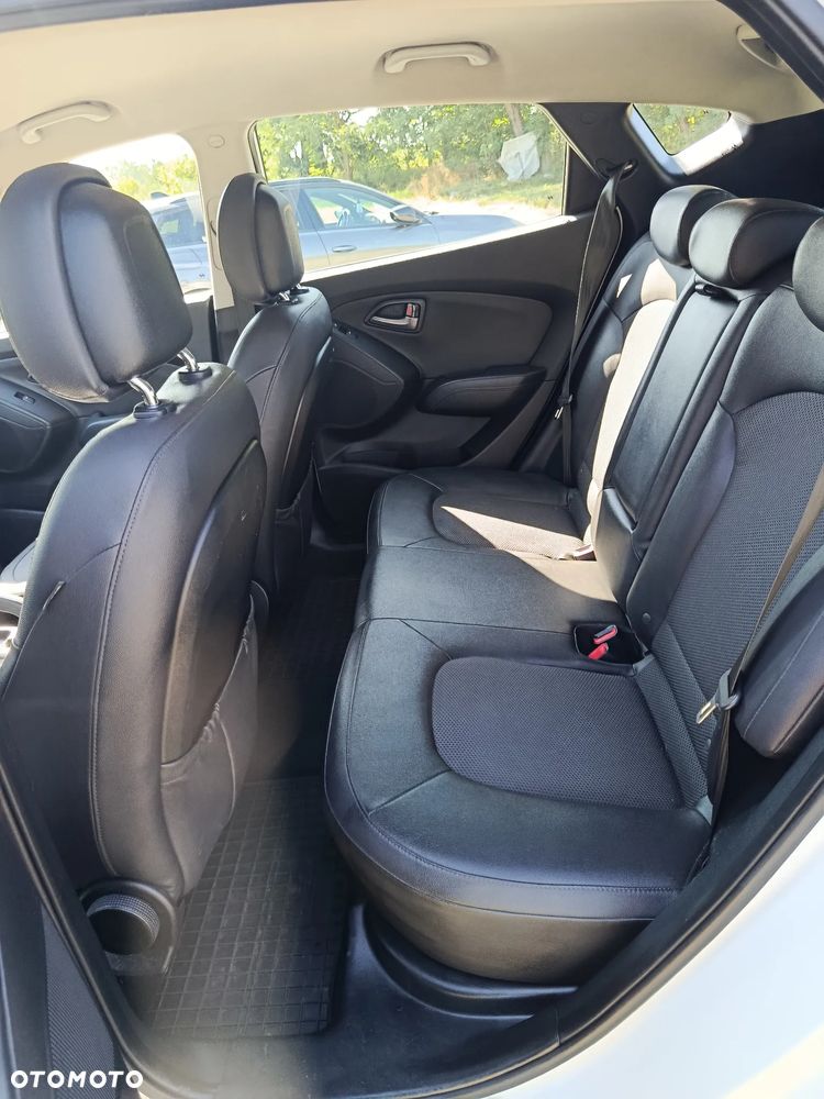Hyundai ix35 1.6 2WD Fifa World Cup Edition - 16