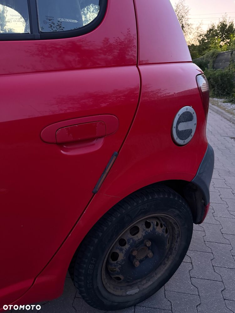 Toyota Yaris 1.0 Base - 16