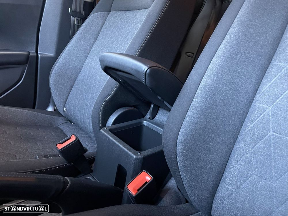 VW T-Cross 1.0 TSI Urban DSG - 28