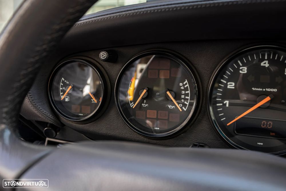 Porsche 911 (993) Targa 3.6 - 19