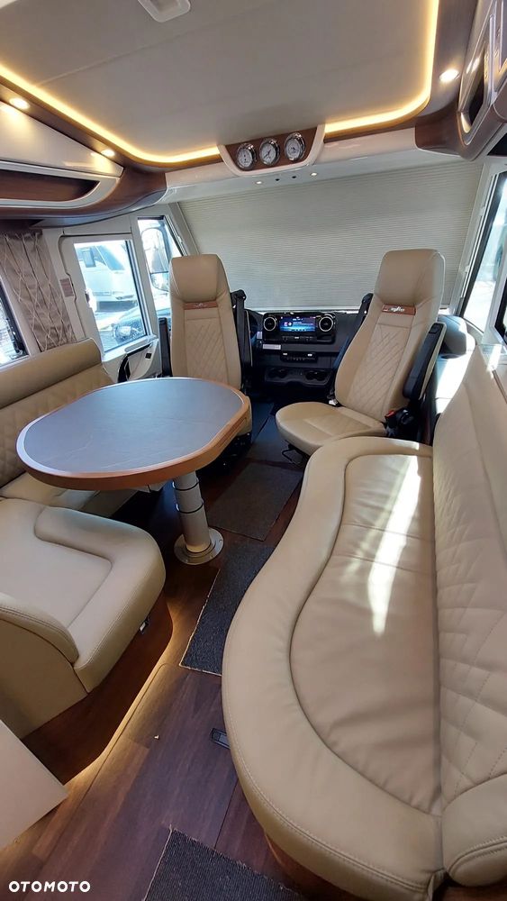 Carthago Chic E-Line I 64XL QB Silverline - 11