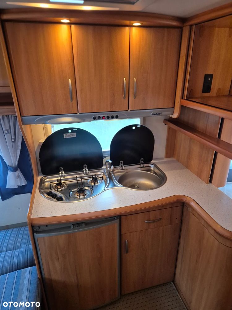Hobby De Luxe Easy 460 - 18