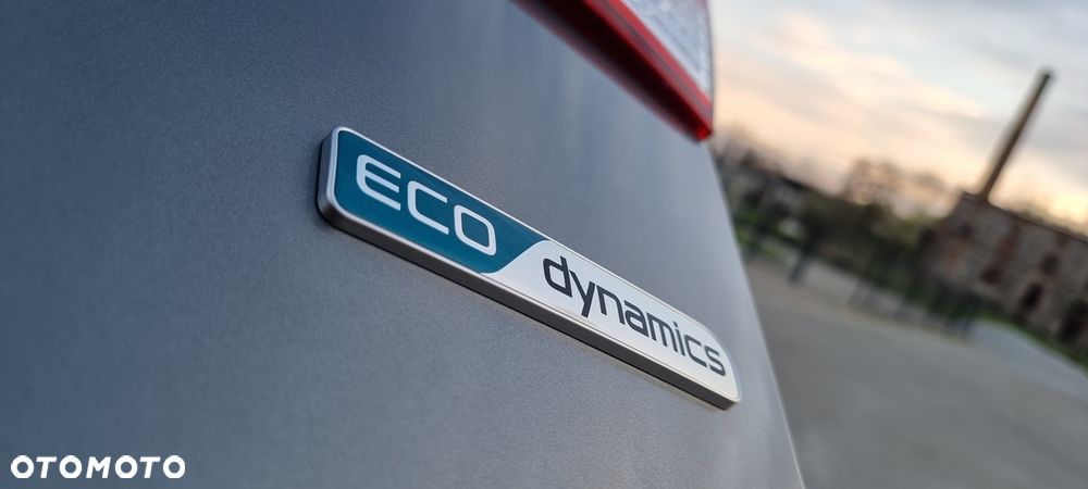 Kia Carens 1.6 GDI Dream Team Edition - 23