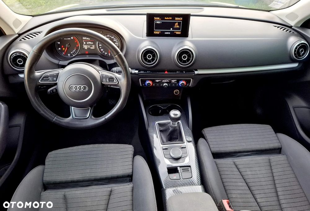 Audi A3 Sportback 1.4 TFSI Attraction - 2