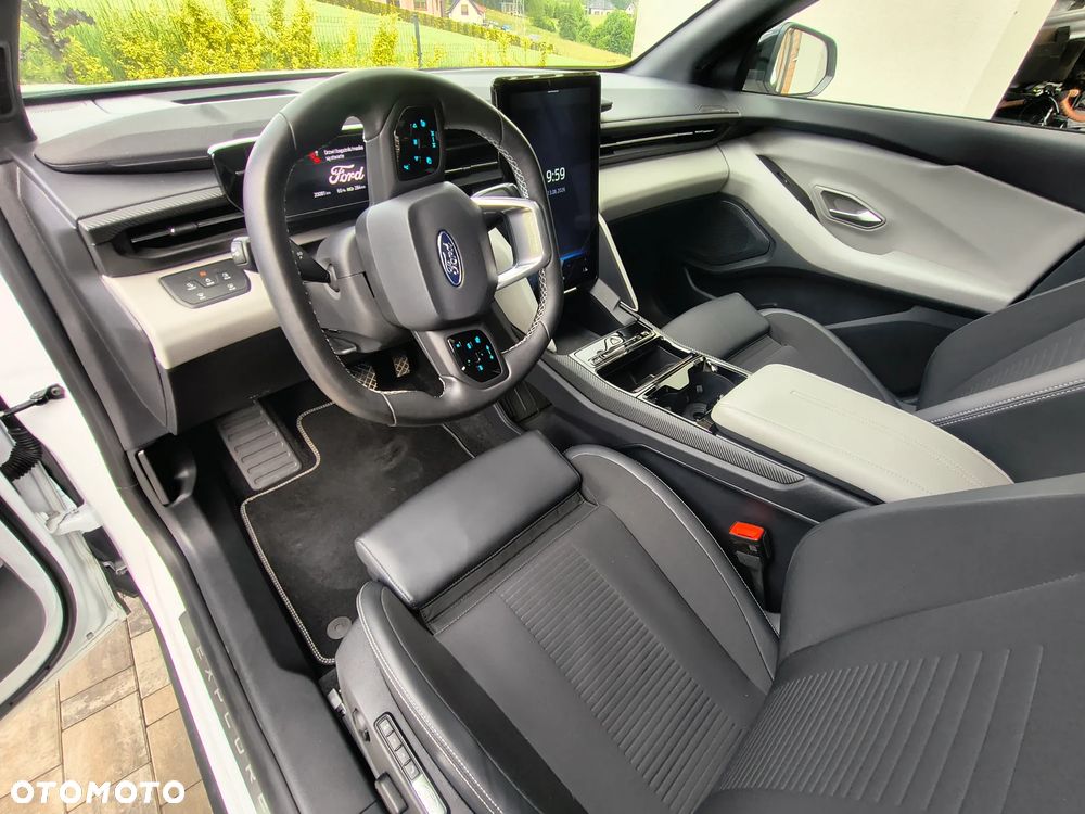 Ford Explorer 78kWh Premium AWD - 28