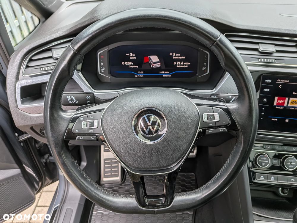 Volkswagen Touran 2.0 TDI SCR DSG ACTIVE - 19