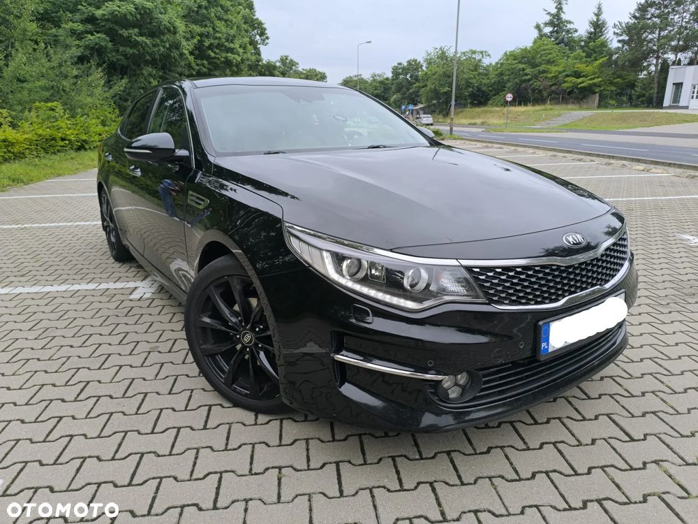 Kia Optima 2.0 L - 1