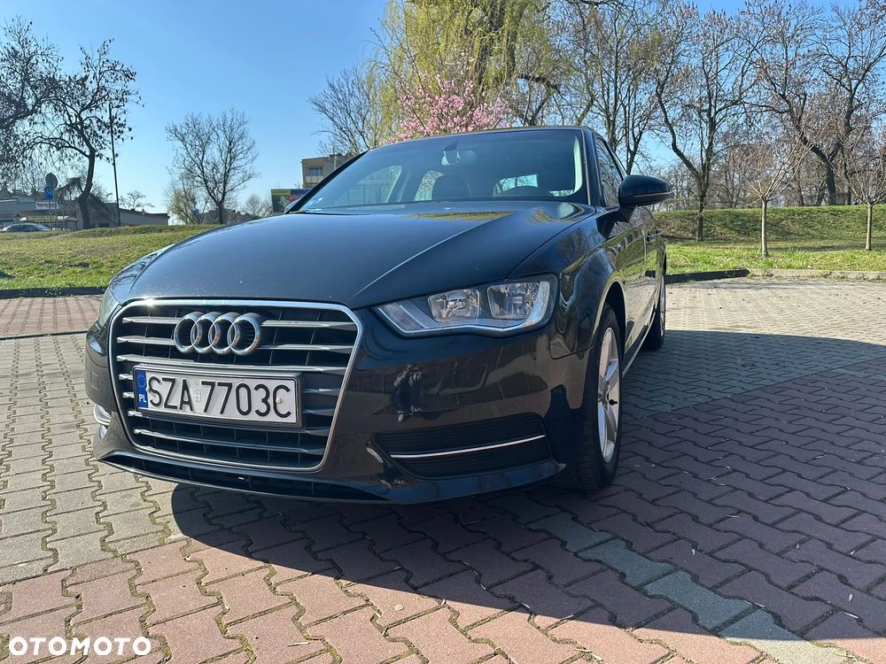 Audi A3 Sportback 1.6 TDI Attraction - 1
