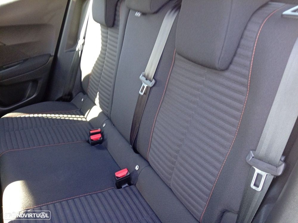 Peugeot 2008 1.2 PureTech Active Pack - 13