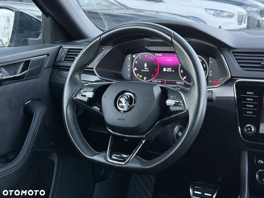 Skoda Superb 2.0 TDI SCR 4x4 Sportline DSG - 15