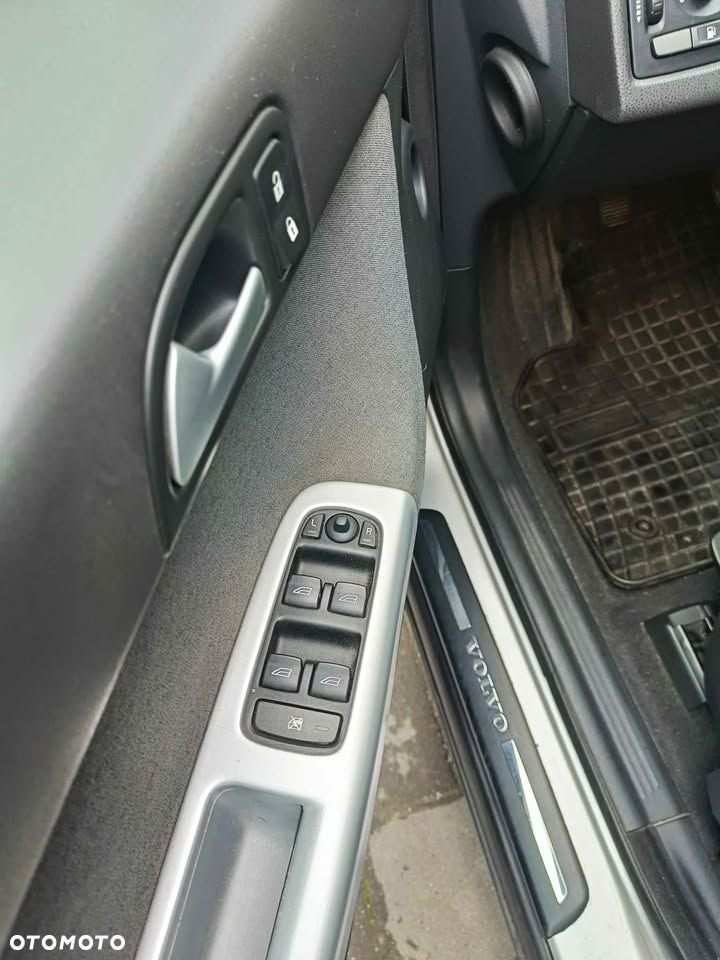 Volvo V50 1.8 - 8
