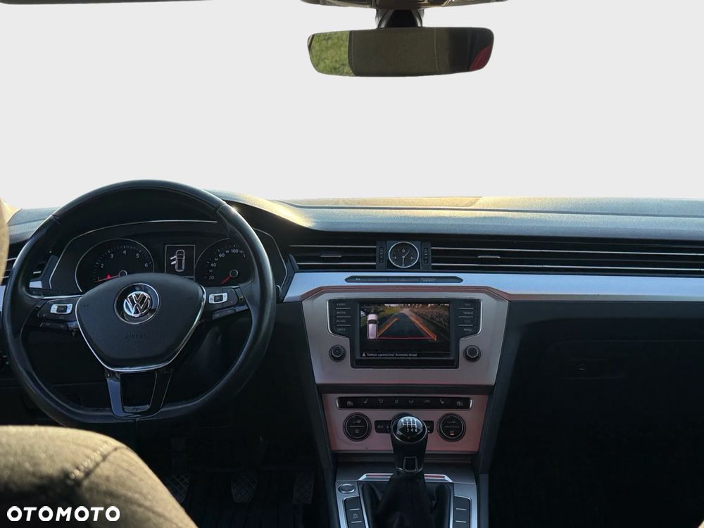 Volkswagen Passat 1.4 TSI BMT ACT Comfortline - 12