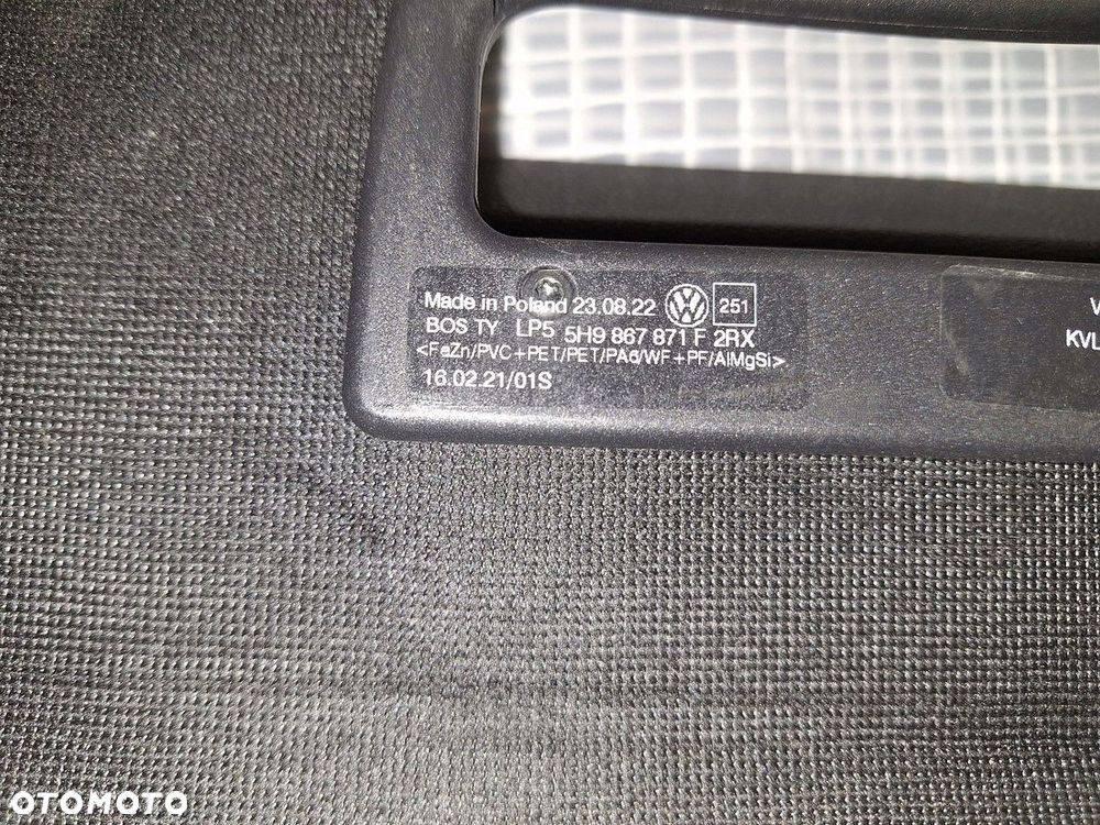 roleta bagaznika vw golf VIII 8 kombi 5h9 2019- czarna orginal demont super - 5