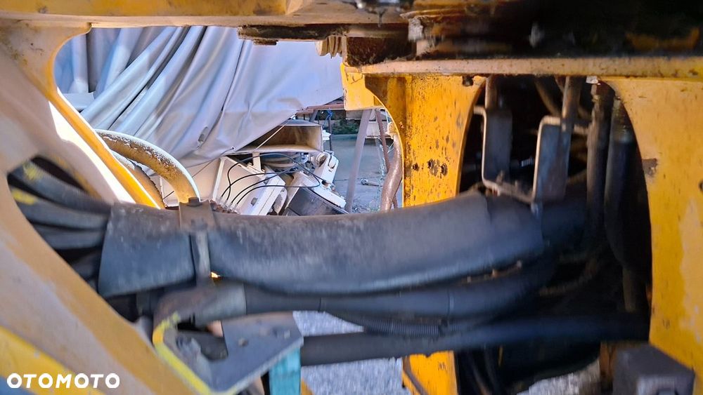 Volvo L 120 E 4X4 - 27