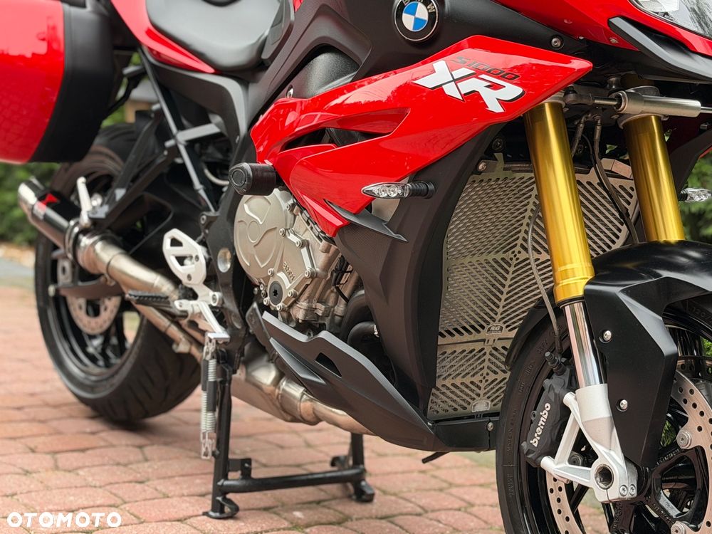 BMW XR - 12