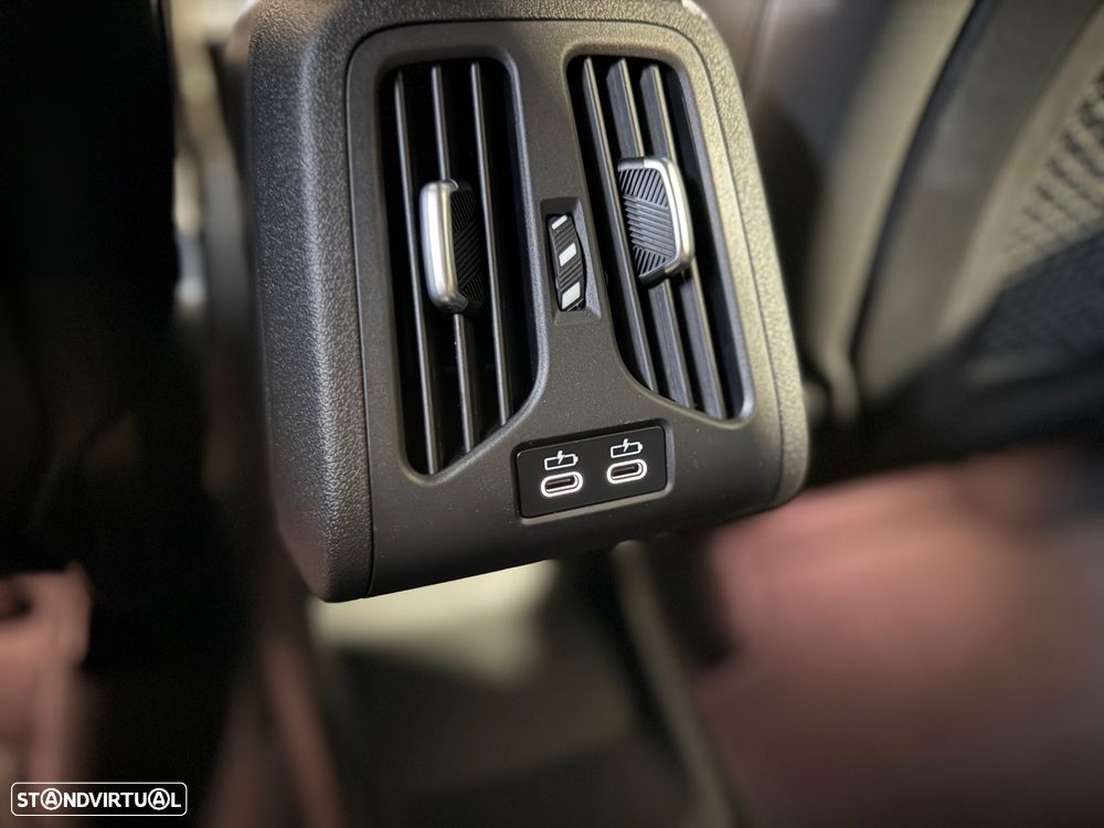 BMW X1 sDrive18d Pack Desportivo M - 44