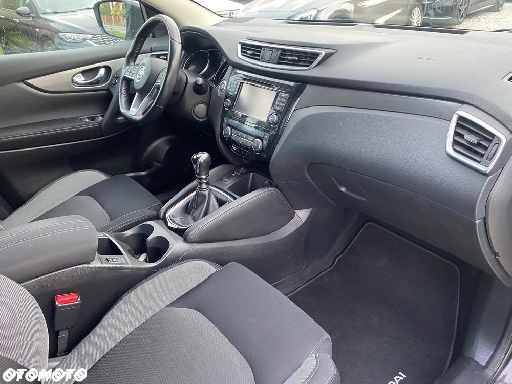 Nissan Qashqai 1.6 DIG-T N-Tec - 26