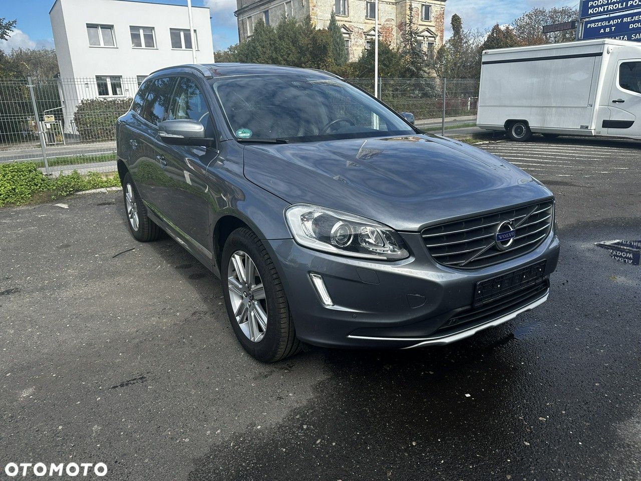 Volvo XC 60 D4 AWD Geartronic Momentum - 1