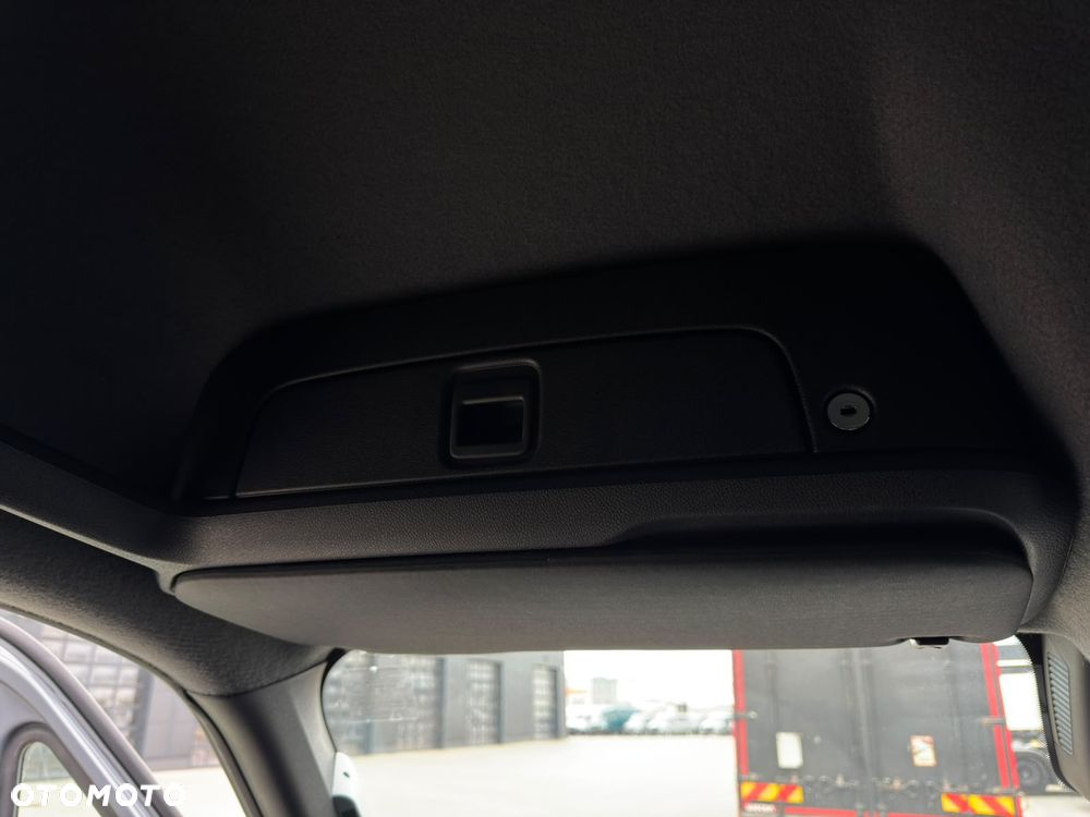 Mercedes-Benz Sprinter - 20