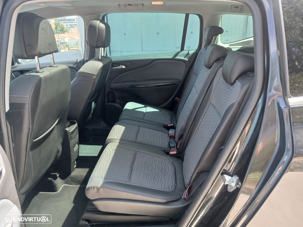 Opel Zafira 1.6 CDTi Executive - 19
