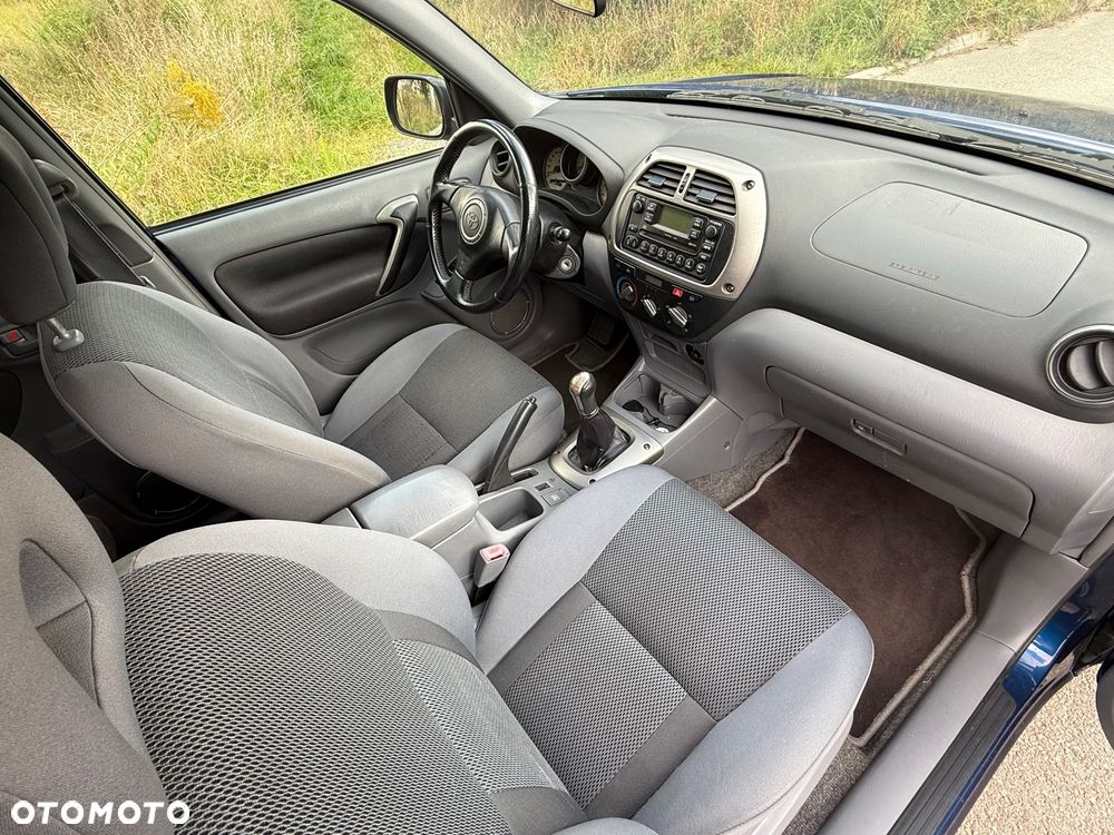 Toyota RAV4 2.0 VVT-i 4x4 - 15