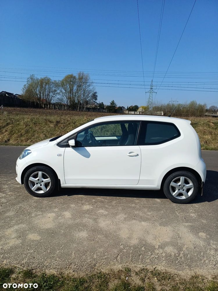 Volkswagen up! 1.0 high - 8