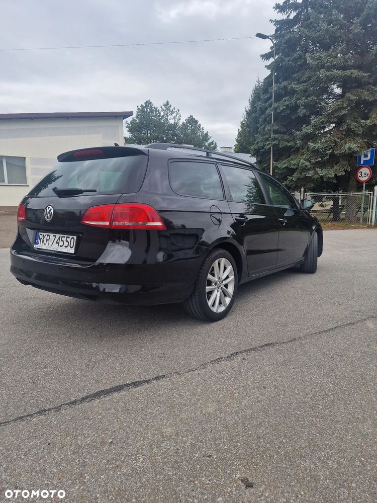 Volkswagen Passat - 32