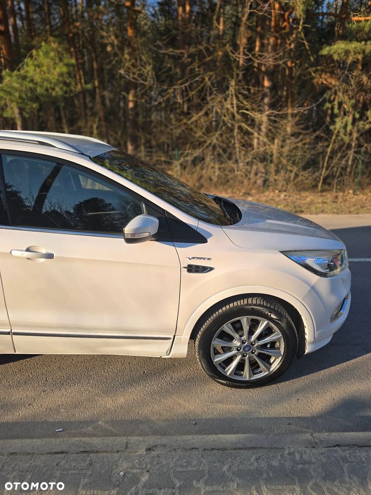 Ford Kuga - 12