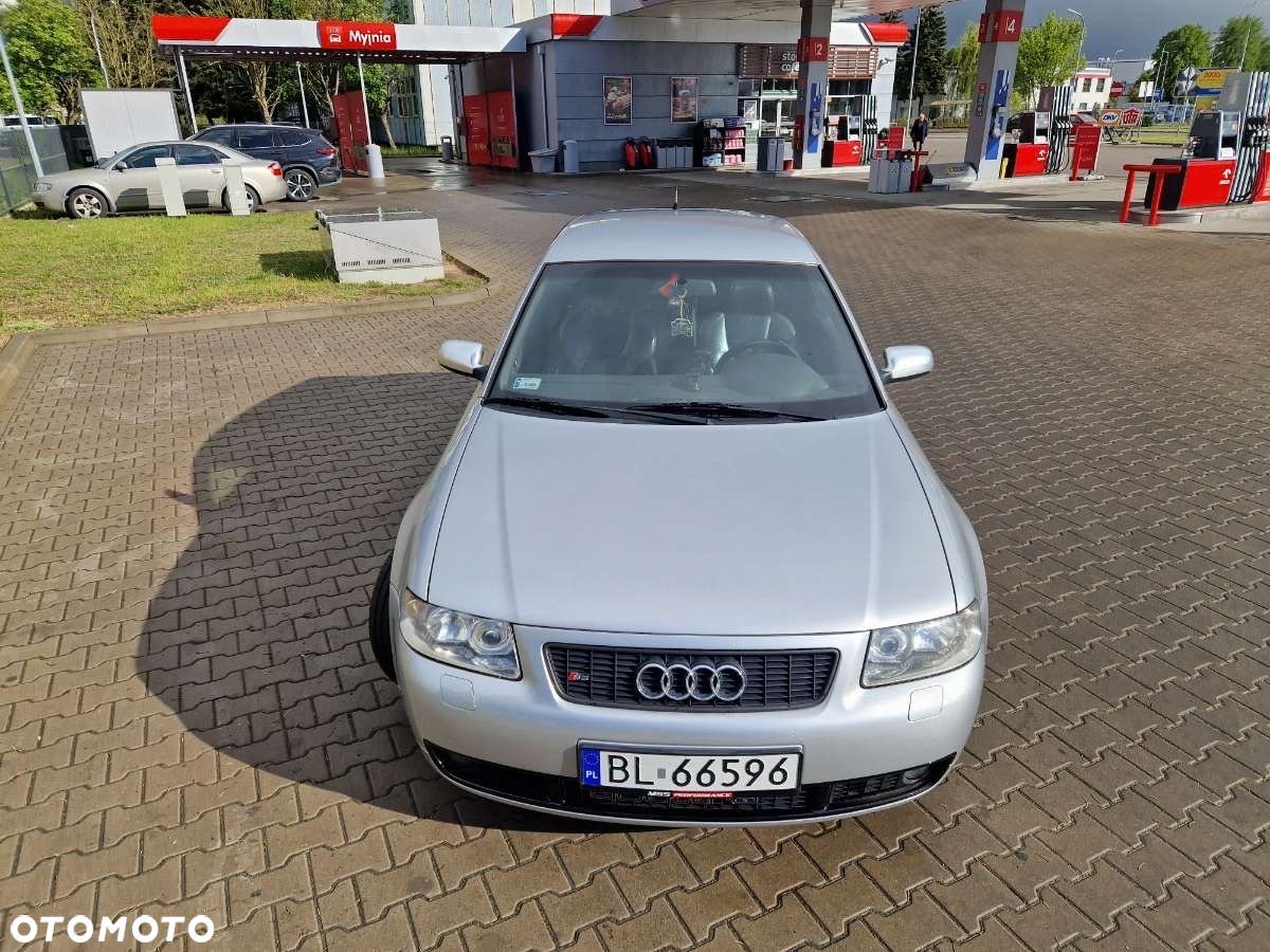 Audi S3 1.8T Quattro - 2