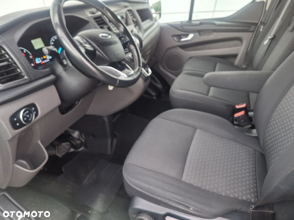 Ford TRANSIT CUSTOM - 28