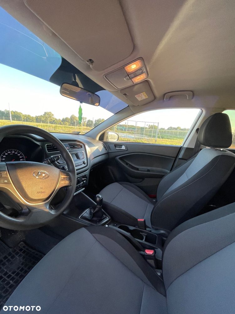 Hyundai i20 1.2 Comfort - 16