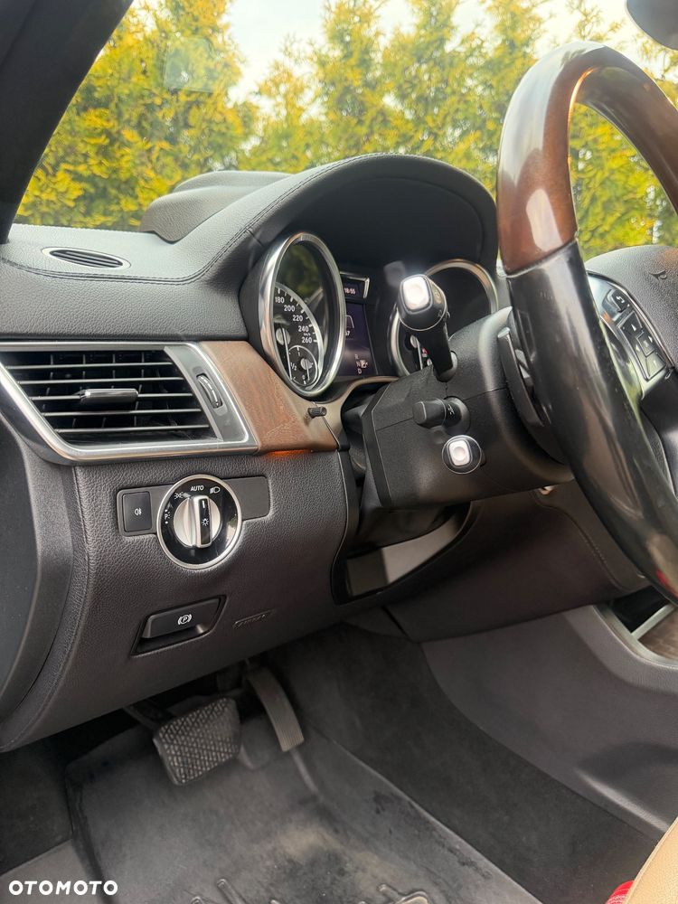 Mercedes-Benz GL 350 BlueTEC 4-Matic - 30