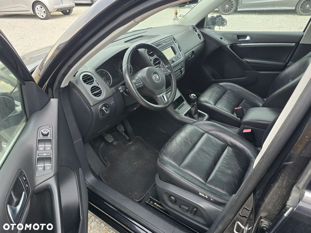 Volkswagen Tiguan 2.0 TDI DPF BlueMotion Technology Exclusive - 9