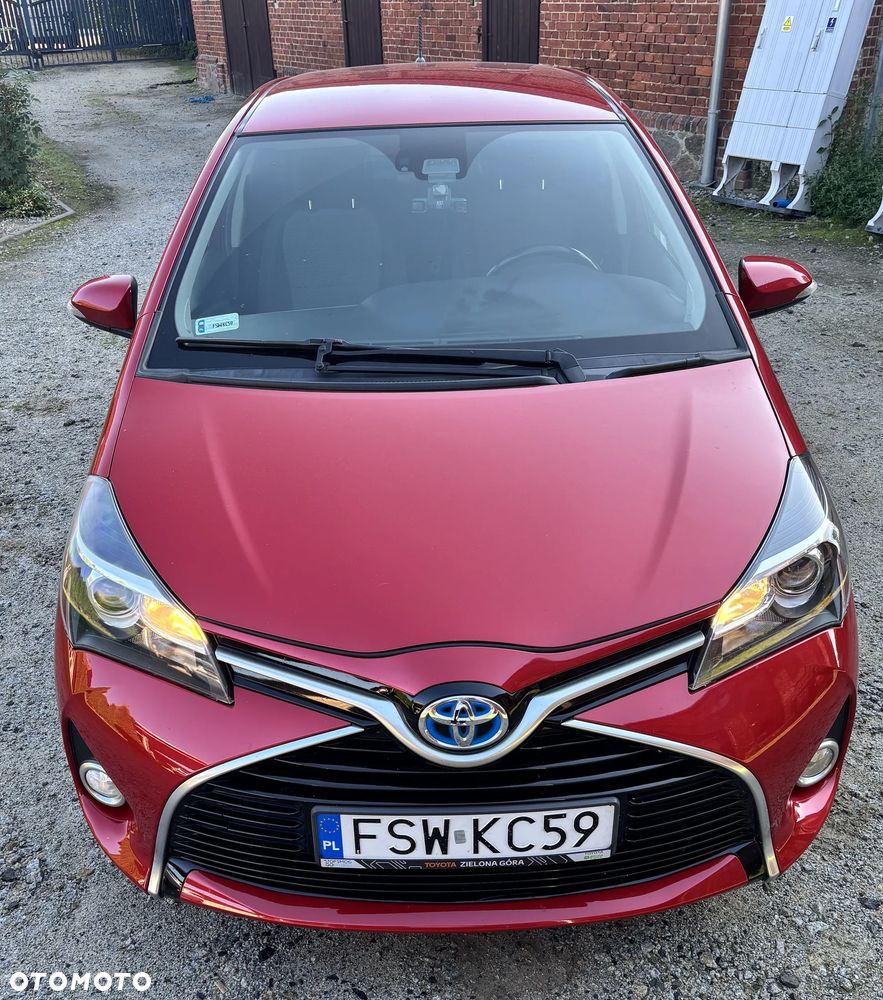 Toyota Yaris Hybrid 100 Dynamic EU6 - 7