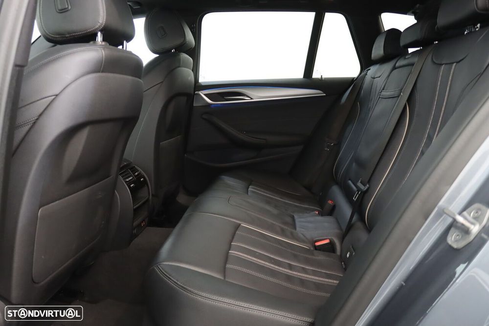 BMW 530 e Line Luxury - 9
